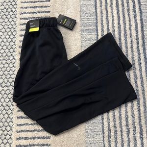 NWT Nike Women’s Therma Fleece Training Pants XS